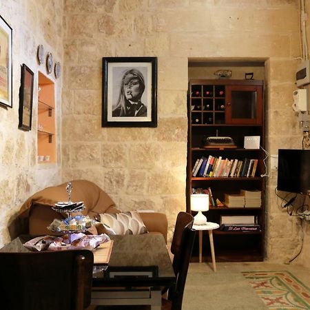 Villa 5 Minute Walk From Malta Airport Gudja Exterior foto