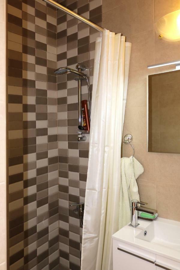 Villa 5 Minute Walk From Malta Airport Gudja Exterior foto