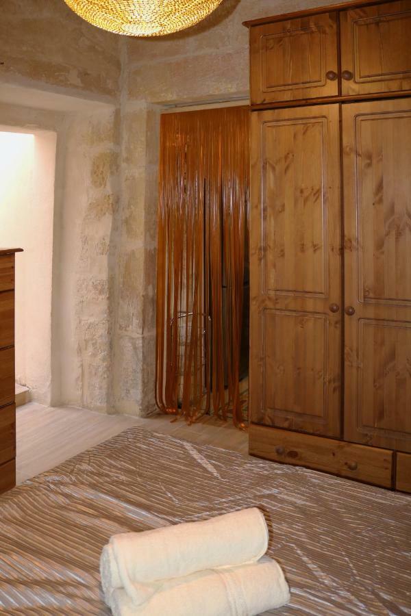 Villa 5 Minute Walk From Malta Airport Gudja Exterior foto